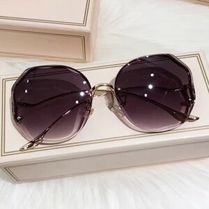 😎 2/$30 Women’s Oversized Octagonal Sunglasses - Dark Purple Lenses
